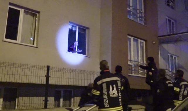 Eşinin rehin aldığı kadın ve 3 çocuğu kurtarıldı