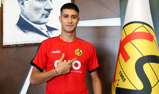 Eskişehirspor, Koraycan Akbaş'ı transfer etti