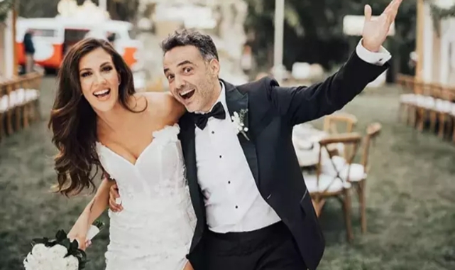 Evlilik yıl dönümlerini kutladılar
