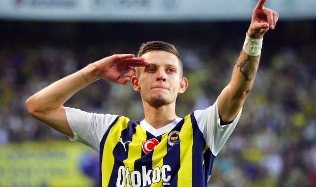 Fenerbahçe, Süper Lig'de 4'te 4 ile devam ediyor