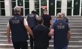 FETÖ operasyonunda eski emniyet müdürü ve zabıt katibi tutuklandı