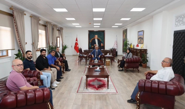 Gazetecilerden Vali Çakır’a ziyaret