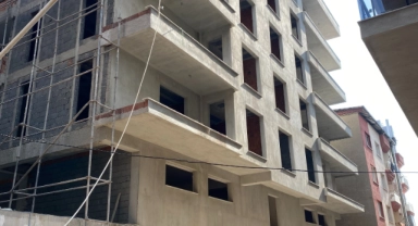 Genç öğrenci çalıştığı inşaattan düşerek hayatını kaybetti