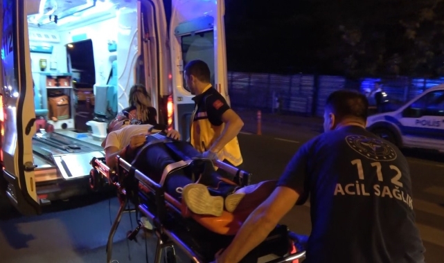 Halk otobüsü ile otomobil çarpıştı