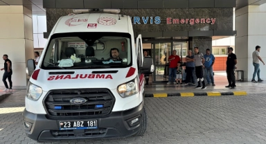 Husumetlisine kızgın yağ ile saldırdı!
