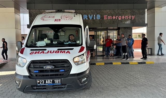 Husumetlisine kızgın yağ ile saldırdı!