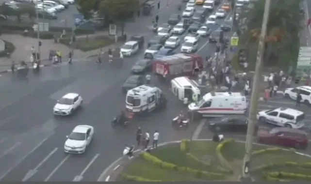 İçinde hasta olan ambulans kaza yaptı!