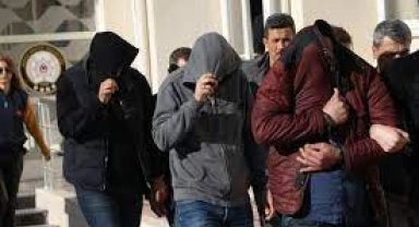 İzmir'de DEAŞ'ın inine baskın: 5 kişi tutuklandı