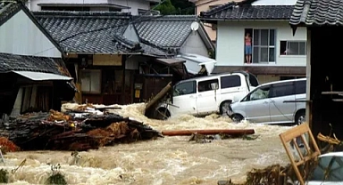 Japonya'da sel: 3 ölü