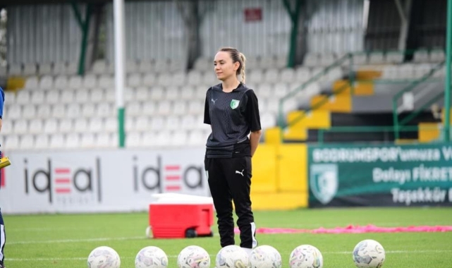 Kadın antrenör, futbola başladığı takımın başına geçti