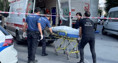 Kamyonun altında kalarak hayatını kaybetti