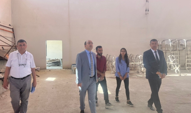 Kaymakam yapımı devam eden binaları inceledi