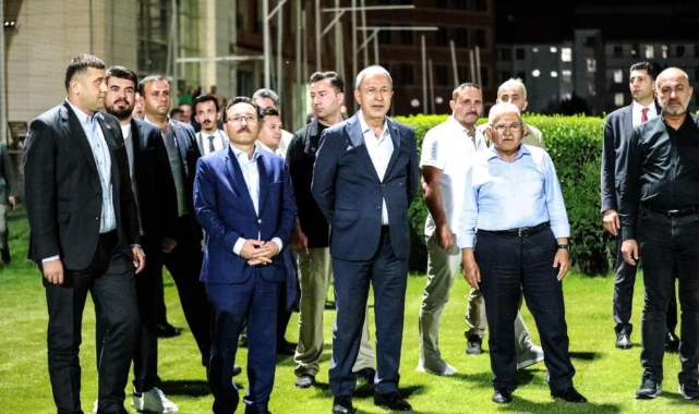 Kayserispor'un yeni teknik direktörü yarın belli olacak
