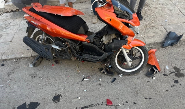 Kilis’te iki motosikletin karıştığı kazada 3 kişi yaralandı