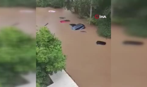 Komşuyu sel vurdu: 2 ölü