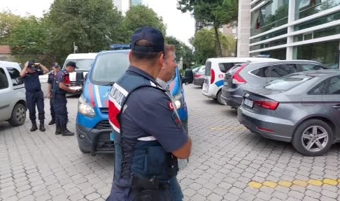 Komşuyu tüfekle tehdide tutuklama