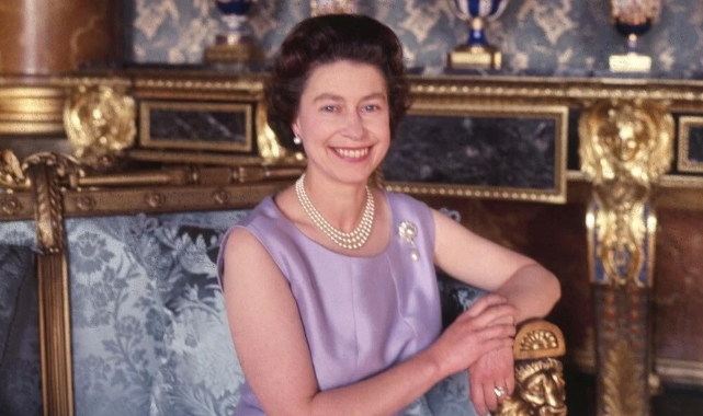 Kraliçe Elizabeth ölümünün birinci yılında anılıyor