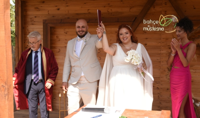 Melisa ve Burak dünyaevine girdi