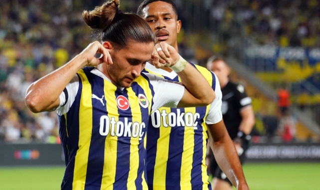 Miguel Crespo, Avrupa kupalarında ilk kez gol attı