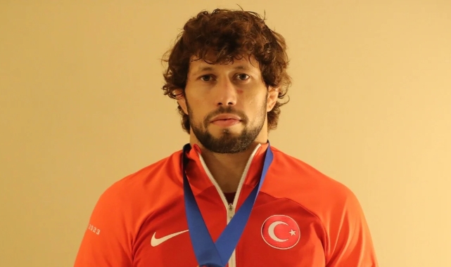 Milli güreşçi Selçuk Can, dünya üçüncüsü oldu