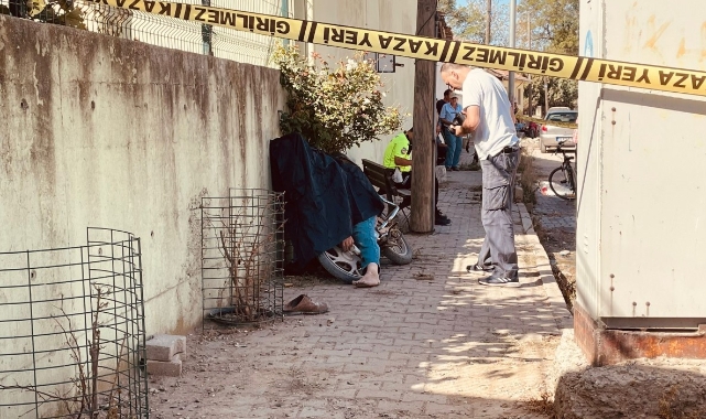 Motosiklet duvara çarptı, sürücü hayatını kaybetti