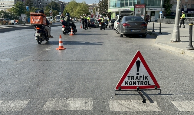 Motosiklet sürücülerine denetim: 31 sürücüye 75 bin lira ceza