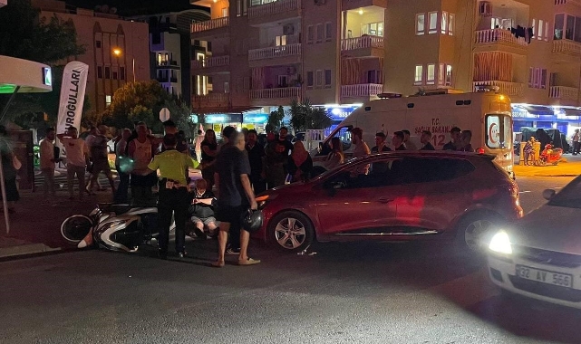 Motosikletle otomobilin çarpıştığı kazada baba kız hastanelik oldu