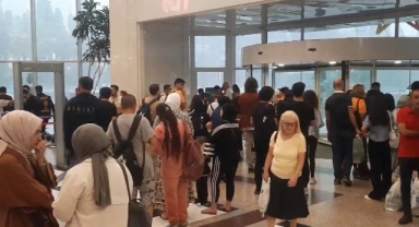 Müşteriler Cevahir Alışveriş Merkezi'nde mahsur kaldı!
