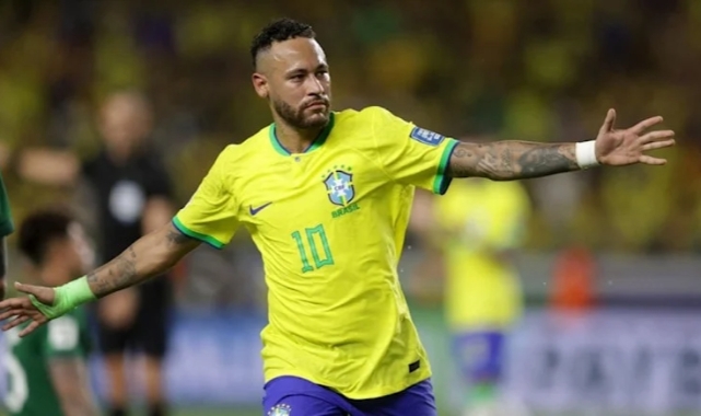 Neymar, Pele'yi geçerek Brezilya'nın en golcü futbolcusu oldu