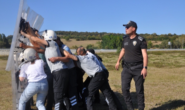 Özel güvenlik görevlilerine zorlu eğitim