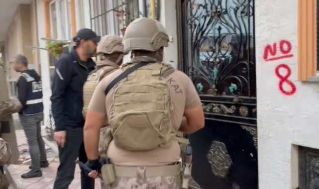 Bursa'da Özel Harekat destekli şafak operasyonu :106 gözaltı