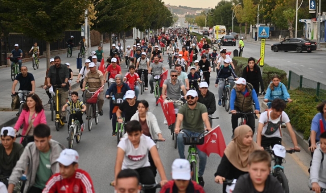 Pedallar sağlıklı yaşam için döndü