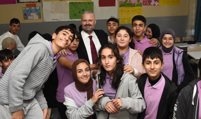 Pehlivan'dan öğrencilere dijital eğitim desteği