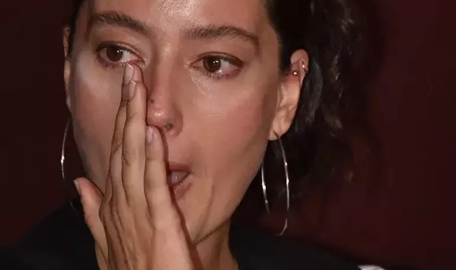 Pelin Akil'in gözyaşları