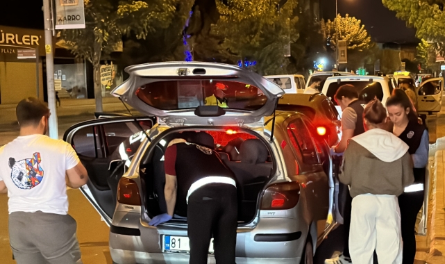 Polisten şok uygulama: 102 sürücüye 211 bin lira ceza