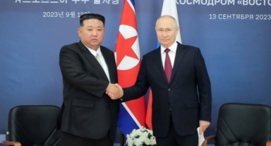 Putin, Kuzey Kore lideri Kim ile bir araya geldi