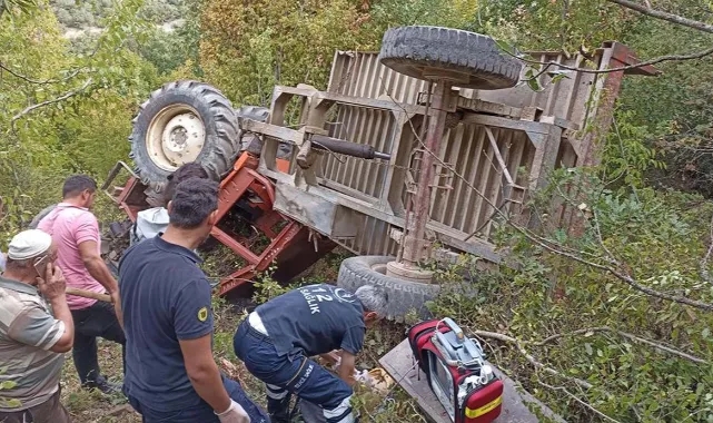 Samsun'da traktör devrildi: 2 ölü