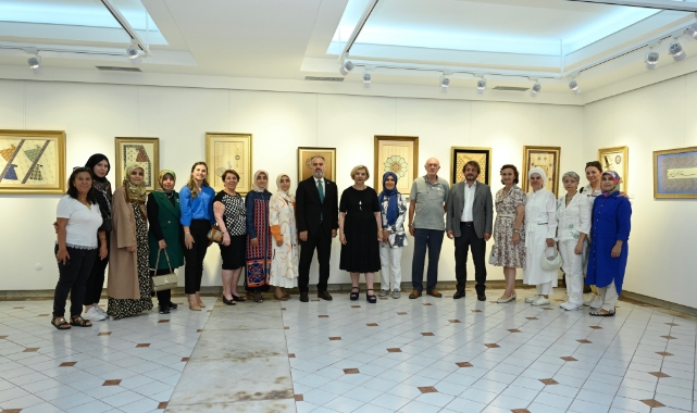 Saraydan sanata uzanan sergi