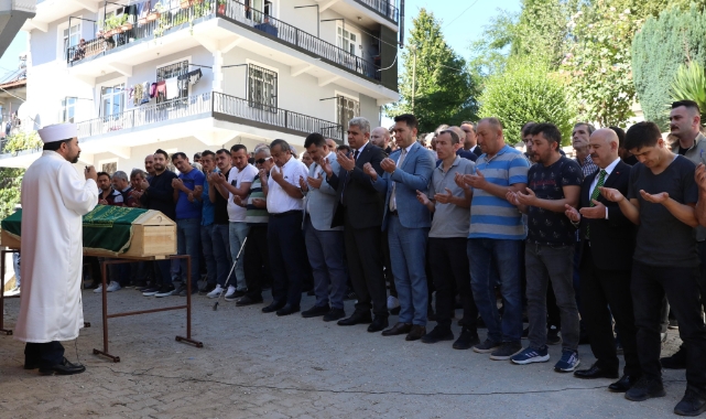 Şehit babası son yolculuğuna uğurlandı