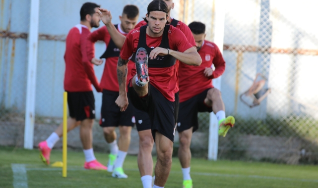 Sivasspor şut ve taktik çalıştı