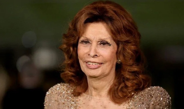 Sophia Loren hastaneye kaldırıldı