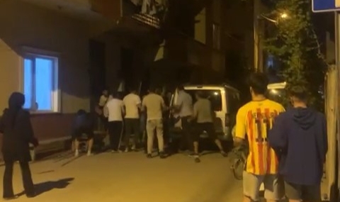 Taşlar sopalar konuştu, yumruklar havada uçuştu