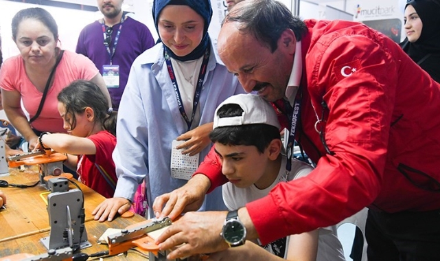 TEKNOFEST’te ETÜ rüzgârı