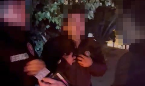 Ters kelepçe taktıkları kişi avukat çıktı!