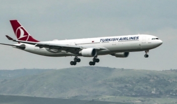THY uçağı deport yolcu yüzünden acil iniş yaptı