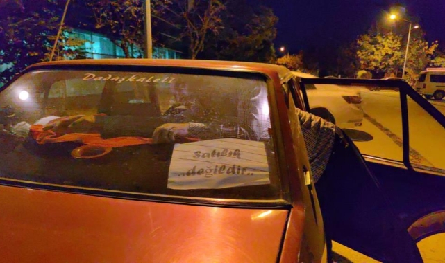 Tofaş tutkunu aracını satmamak için ilginç yol buldu