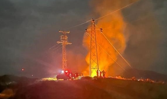 Trafoda çıkan yangın büyümeden söndürüldü