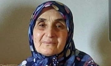 Traktörün altında kalan kadın yaşam savaşını kaybetti