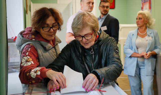 Ukrayna topraklarında Putin’in partisi yerel seçimleri kazandı