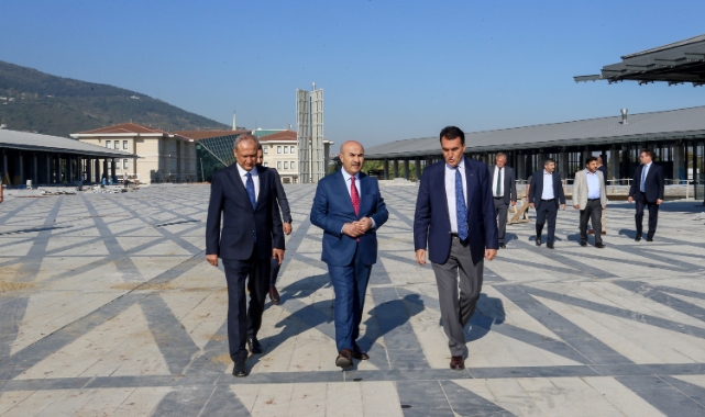 Vali Demirtaş ve Başkan Dündar, Osmangazi Meydanı'nı inceledi